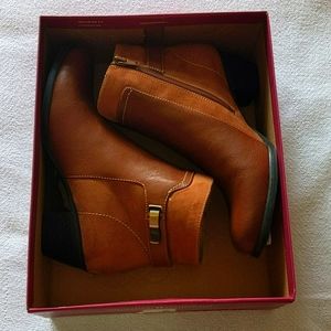 Naturalizer ankle boots, size 8, color: cognac
